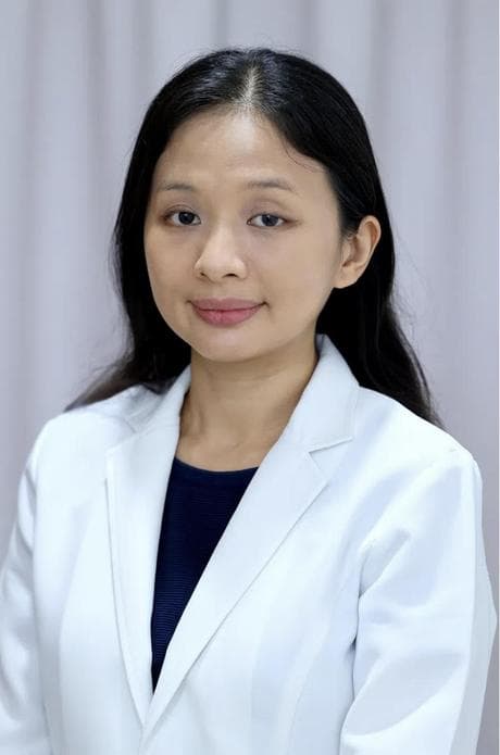 Physician Poh Yu Min (Joy)